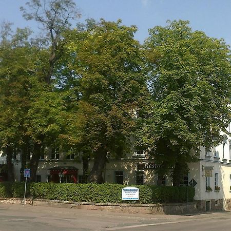 Hotel Weisse Taube Döbeln Buitenkant foto